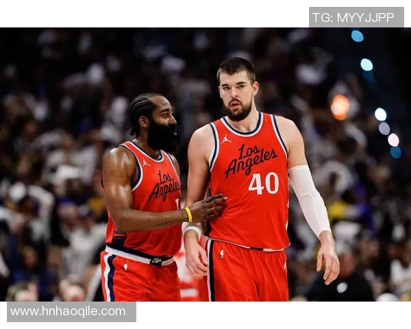 美记：快船持续收到祖巴茨的问价，步行者是最积极的追求者